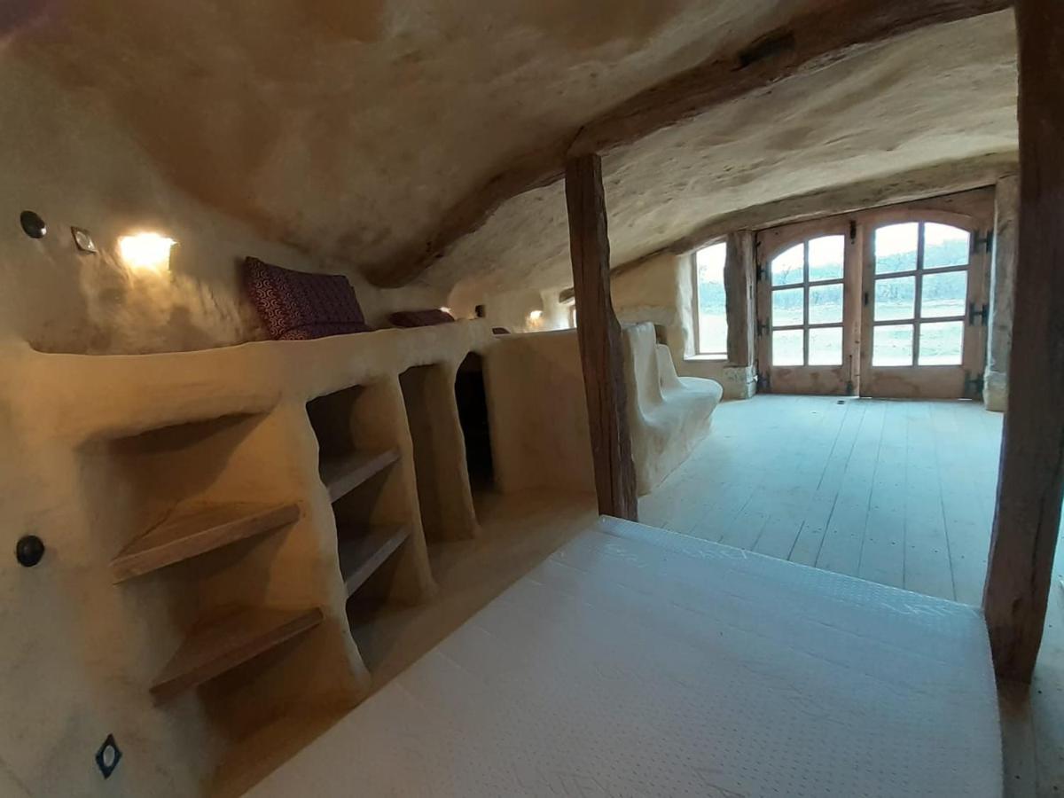 Maison Terre Les Cabanes De Fallot - Sauna Bain-Froid Piscine Naturelle L'isle-Bouzon Buitenkant foto